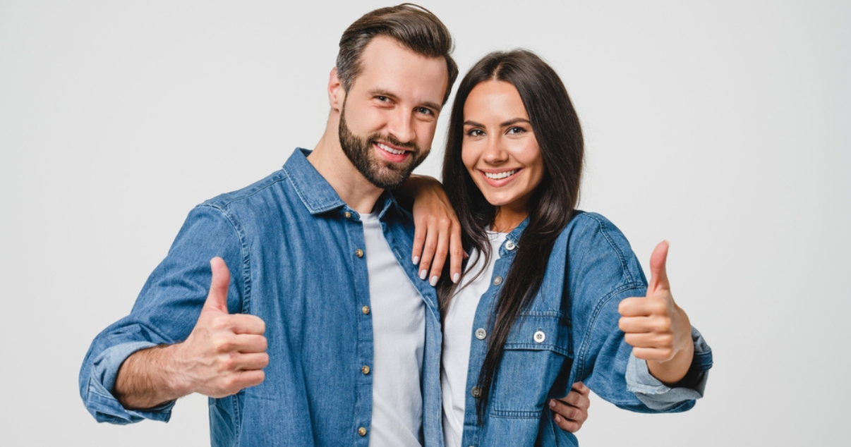 Happy couple with their hairpiece (2)