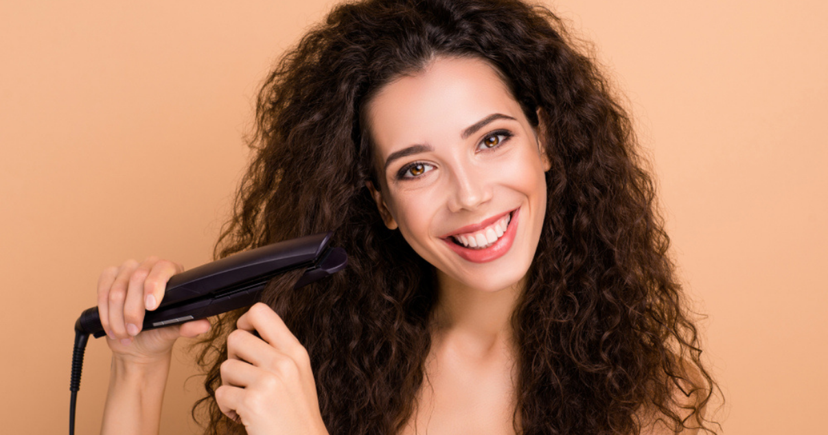 woman trying new hairdos